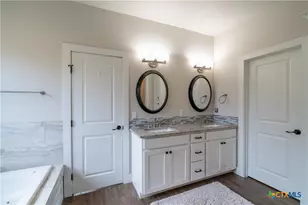 1587 Lakeshore Dr, Canyon Lake, TX 78133 - Photo 12