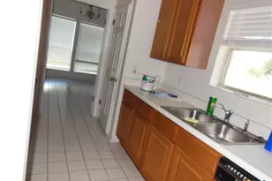 1641 Kuehler Ave, New Braunfels, TX 78130 - Photo 10