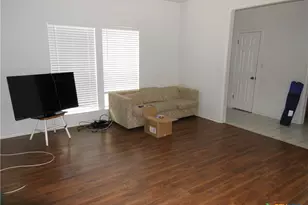 1641 Kuehler Ave, New Braunfels, TX 78130 - Photo 4