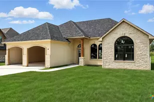 301 Live Oak, Gonzales, TX 78629 - Photo 2