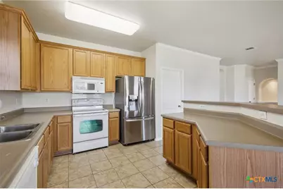 2430 Dove Crossing Drive, New Braunfels, TX 78130 - Photo 8