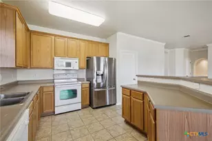 2430 Dove Crossing Dr, New Braunfels, TX 78130 - Photo 8