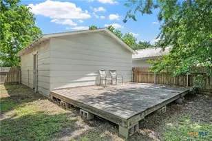 407 E 7th St, Cameron, TX 76520 - Photo 34
