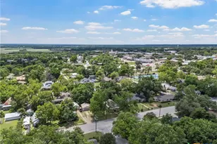 407 E 7th St, Cameron, TX 76520 - Photo 40