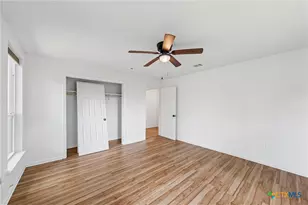 407 E 7th St, Cameron, TX 76520 - Photo 26