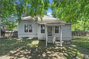 407 E 7th St, Cameron, TX 76520 - Photo 32