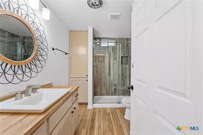 407 E 7th Street, Cameron, TX 76520 - Photo 22