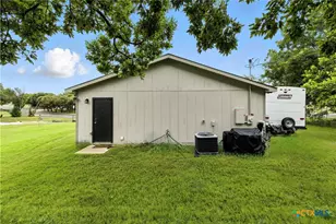 1305 Meadow Dr, Killeen, TX 76549 - Photo 16