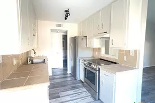 420 Londonderry Dr, Victoria, TX 77901 - Photo 4