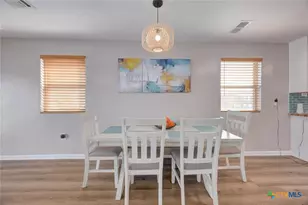 521 Woodhaven Dr, Ingleside, TX 78362 - Photo 10