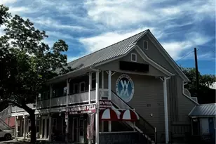 211 W Lincoln, New Braunfels, TX 78130 - Photo 1