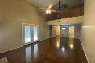 306 S Arnold St, Lampasas, TX 76550 - Photo 6