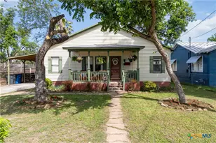 859 Pine St, New Braunfels, TX 78130 - Photo 2