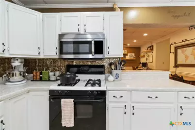 859 Pine Street, New Braunfels, TX 78130 - Photo 14