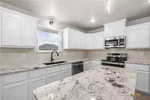 2534 Cowgirl Trl, Belton, TX 76513 - Photo 8