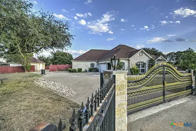 5602 Creekwood Court, Killeen, TX 76542 - Photo 2