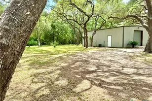 313 Treasure Oaks Rd, Inez, TX 77968 - Photo 42