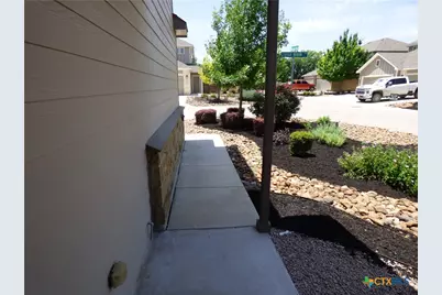 918 Crystal Brook Cove, New Braunfels, TX 78130 - Photo 6