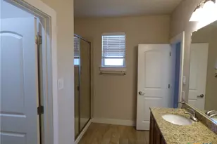 918 Crystal Brook Cv, New Braunfels, TX 78130 - Photo 4