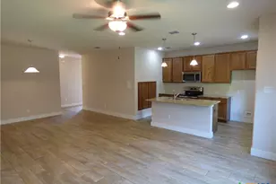 918 Crystal Brook Cv, New Braunfels, TX 78130 - Photo 2