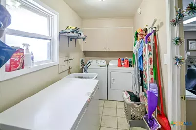 904 Iola Street, Victoria, TX 77904 - Photo 18