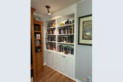 904 Iola Street, Victoria, TX 77904 - Photo 14