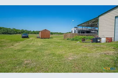 3575 Baker Road, Kingsbury, TX 78638 - Photo 12
