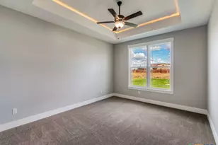 132 Turnberry Dr, La Vernia, TX 78121 - Photo 18