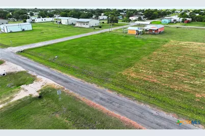 1301 Bill Tindal Drive, Seadrift, TX 77983 - Photo 6