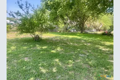 413 Vickers Avenue, Seguin, TX 78155 - Photo 20