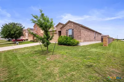1203 Daffodil Drive, Temple, TX 76502 - Photo 4