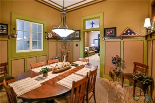 122 E Main St, Cuero, TX 77954 - Photo 12