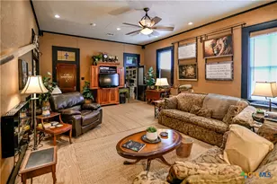 122 E Main St, Cuero, TX 77954 - Photo 10