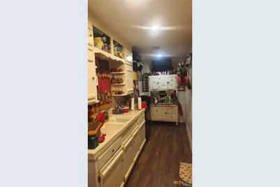 701 E Anaqua Avenue, Victoria, TX 77901 - Photo 18