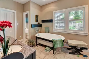 6 Cotswold Ln, Victoria, TX 77904 - Photo 20