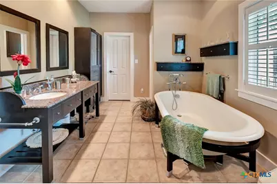 6 Cotswold Lane, Victoria, TX 77904 - Photo 18