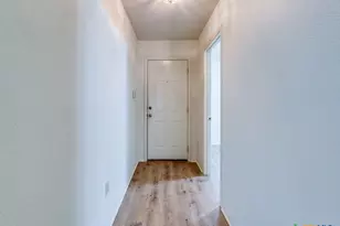 510 Maricopa Dr, Canyon Lake, TX 78133 - Photo 6