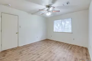 510 Maricopa Dr, Canyon Lake, TX 78133 - Photo 16