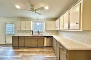 3301 Cypress St, Victoria, TX 77901 - Photo 10