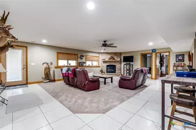 1657 County Road 434, Stockdale, TX 78160 - Photo 22