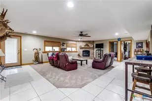 1657 County Rd 434, Stockdale, TX 78160 - Photo 22