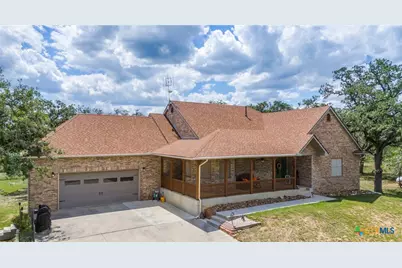 1657 County Road 434, Stockdale, TX 78160 - Photo 2