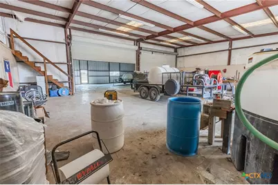 5513 Alternate 90, Seguin, TX 78155 - Photo 20