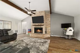 402 Teakwood Dr, Victoria, TX 77901 - Photo 6