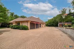 200 Redbird Ln, Kingsbury, TX 78638 - Photo 4