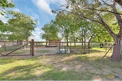4175 S Highway 183, Lampasas, TX 76550 - Photo 36