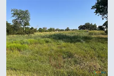 1295 Rainbow Road, Cuero, TX 77954 - Photo 4