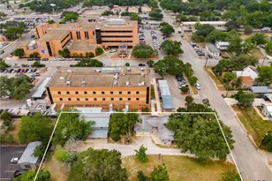 571 N Houston Ave, New Braunfels, TX 78130 - Photo 28