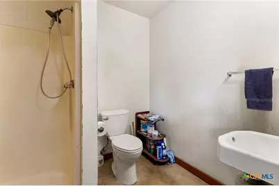 571 N Houston Avenue, New Braunfels, TX 78130 - Photo 24