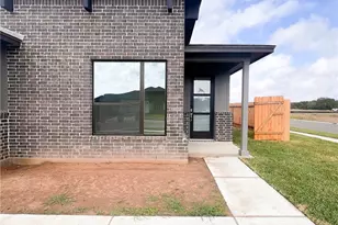 102 Persimmon Ct, Victoria, TX 77904 - Photo 6